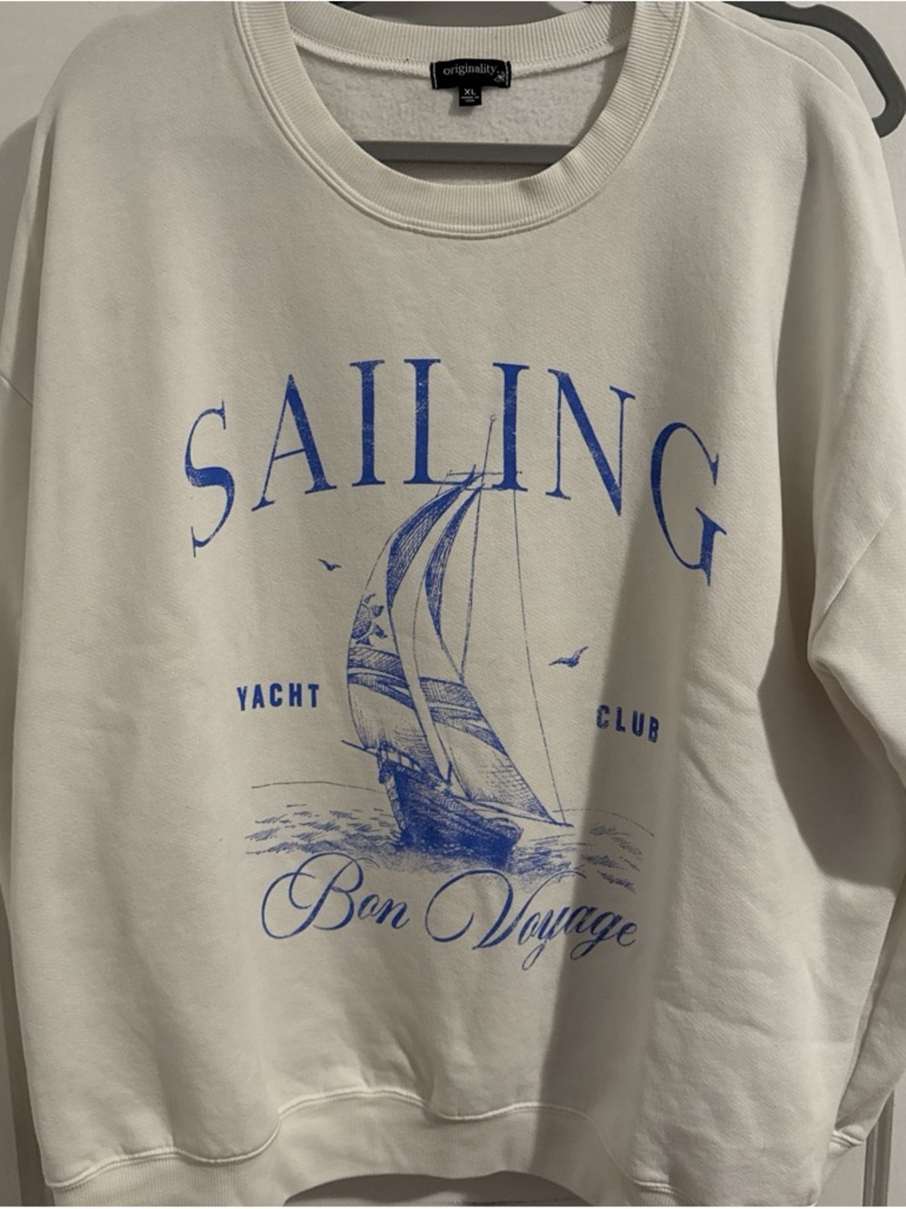 Originality Sailing Yacht Club Crewneck Sweatshirt - White with Blue Graphic